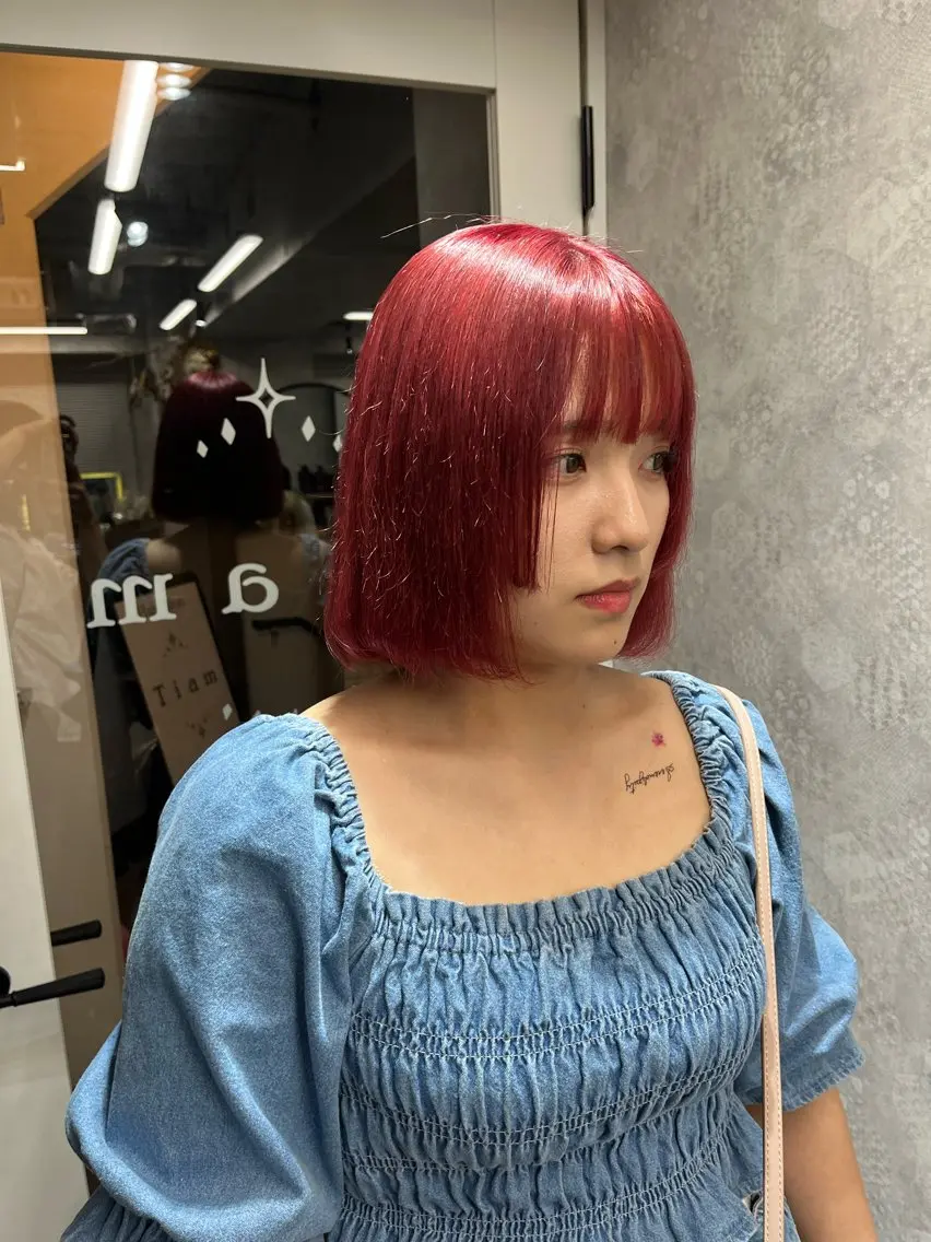 ミディアム カラー アッシュ アッシュグレー ベージュカラー ブリーチ ブロンド ヘアカラー トリートメント 【きらめき屋さん🎀 ハイトーン大和🎀】のヘアスタイル