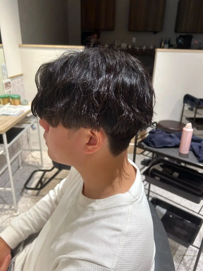 パーマ メンズ メンズハイトーン メンズインナーカラー メンズ韓国風 髪質改善 浴衣 カット パーマ ♡透明感カラー★ ネイル/しの♡のヘアスタイル