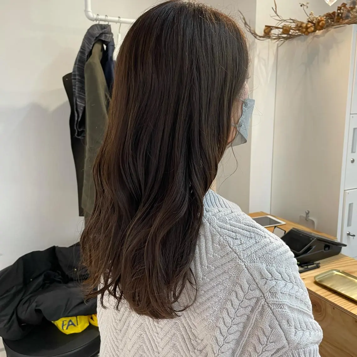 ロング カラー グレージュ ロング カット ヘアカラー トリートメント fit/ madokaのヘアスタイル