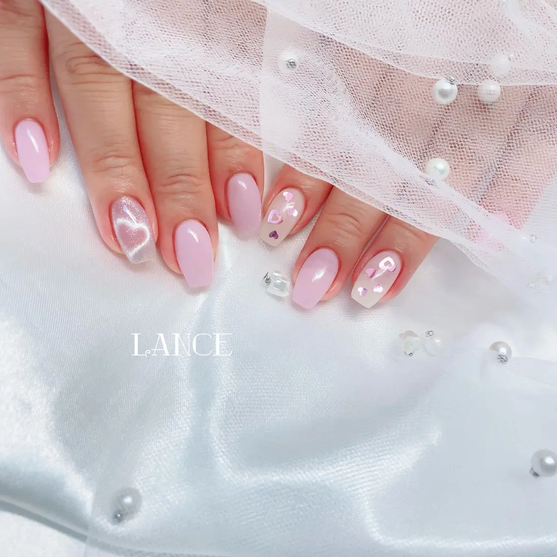ネイル オーロラネイル フレンチネイル キラキラネイル ニュアンスネイル ピンク ハンドネイル Lance nailのネイルデザイン