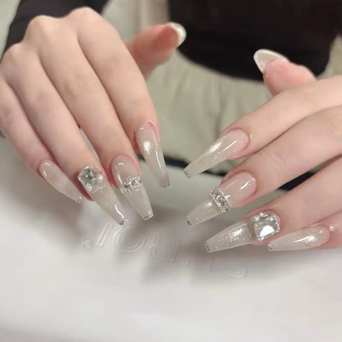 ネイル ハンドネイル Luna Gladeのネイルデザイン