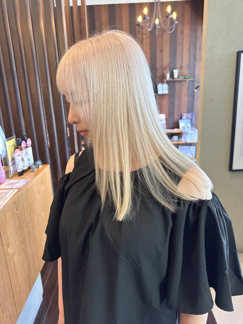 セミロング カラー ヘアカラー 具志 正太のヘアスタイル