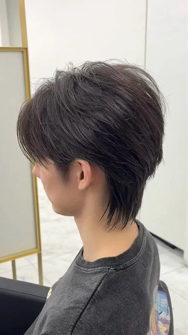 ショート カラー パーマ メンズ ビジネス メンズウルフカット ショートヘア ウルフカット カット トリートメント ヘッドスパ 【メンズ特化】 鈴汰郎/毛流れパーマのヘアスタイル