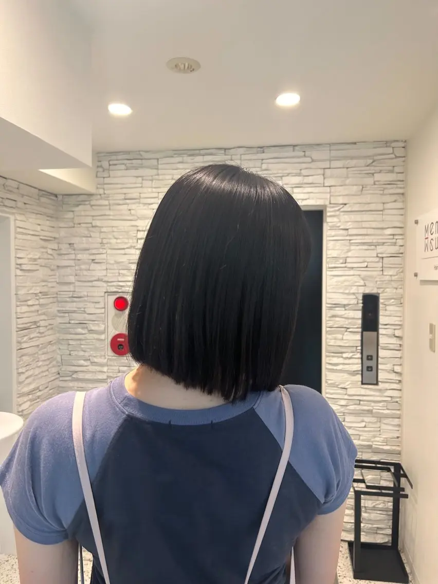 ミディアム 透明感カラー 莉々子のヘアスタイル