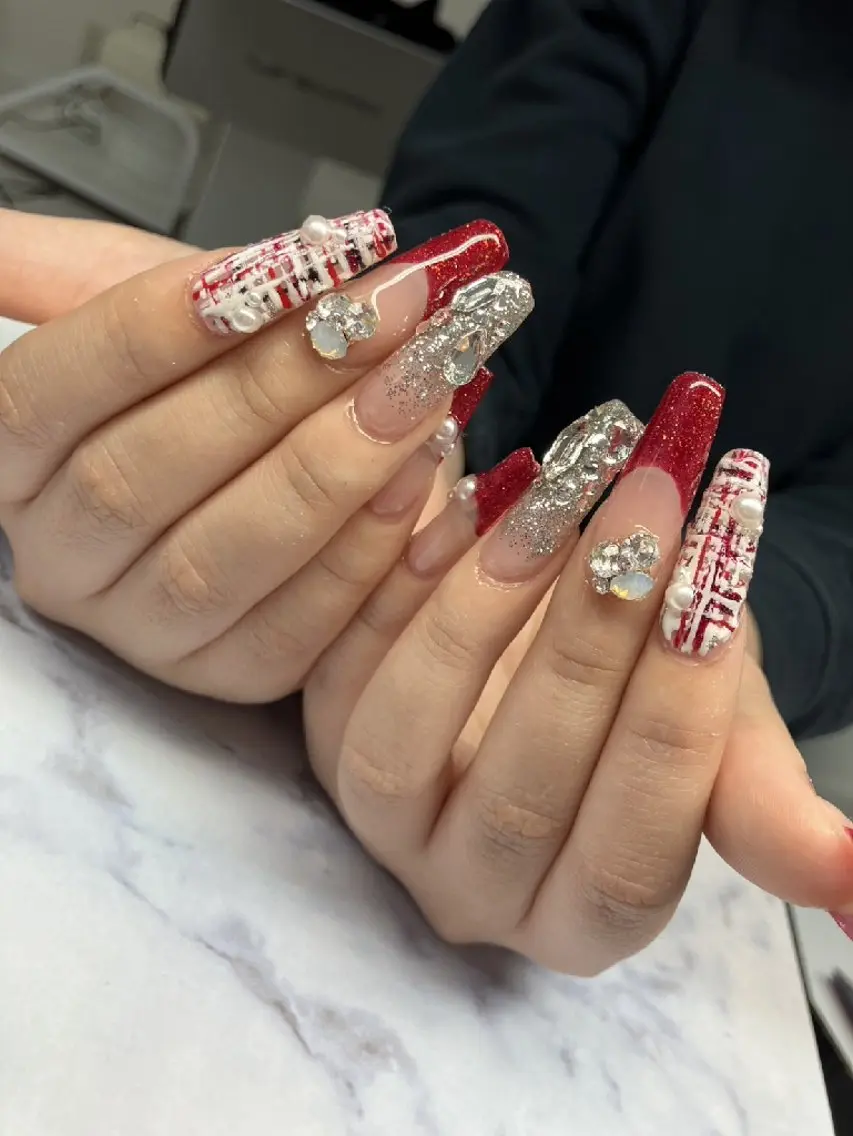 ネイル ハンドネイル JJ  Aiのネイルデザイン