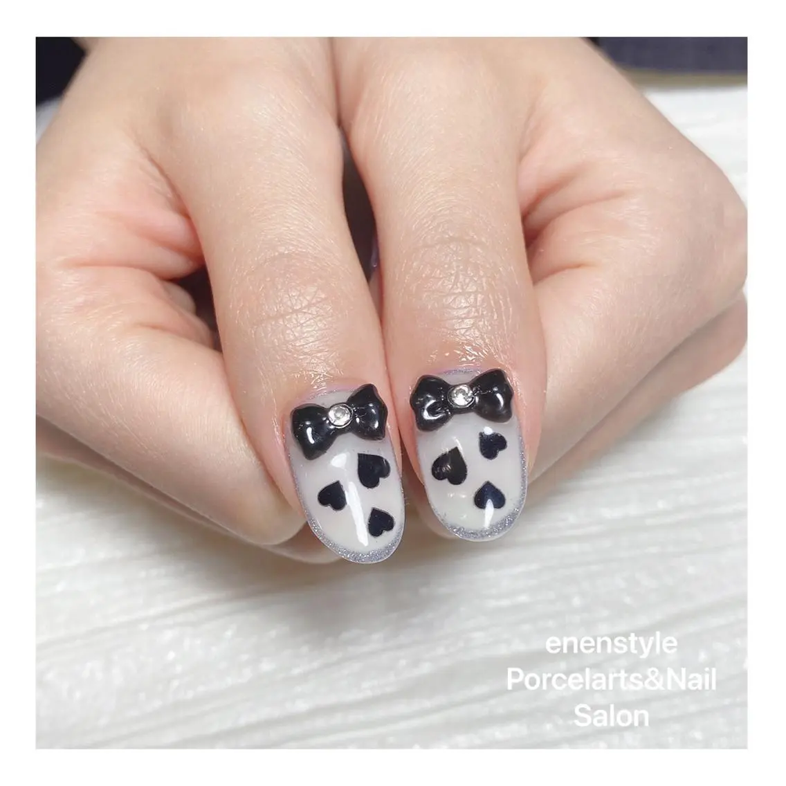 ミディアム ネイル ハンドネイル 🐾enen style 🐾のネイルデザイン