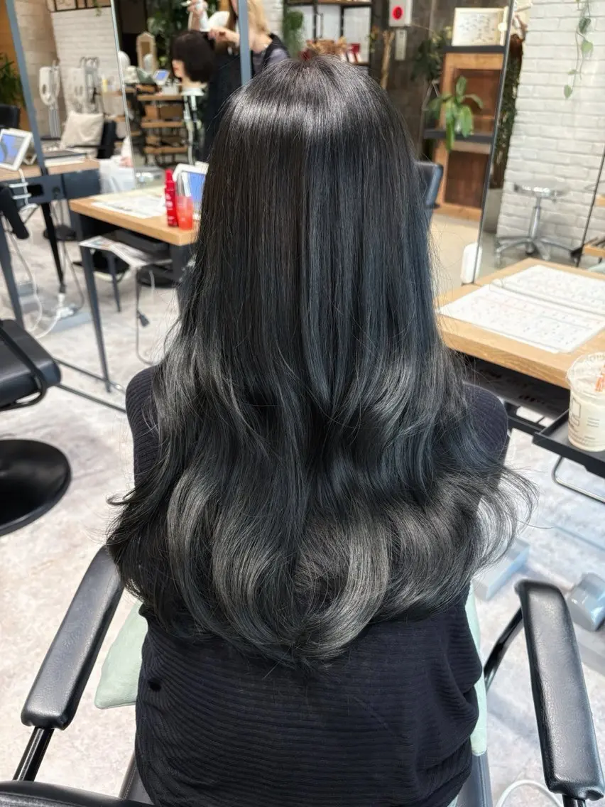 カラー 黒髪 ブルーカラー ブルーブラック 透明感カラー The C 海老名 SHUREIのヘアスタイル