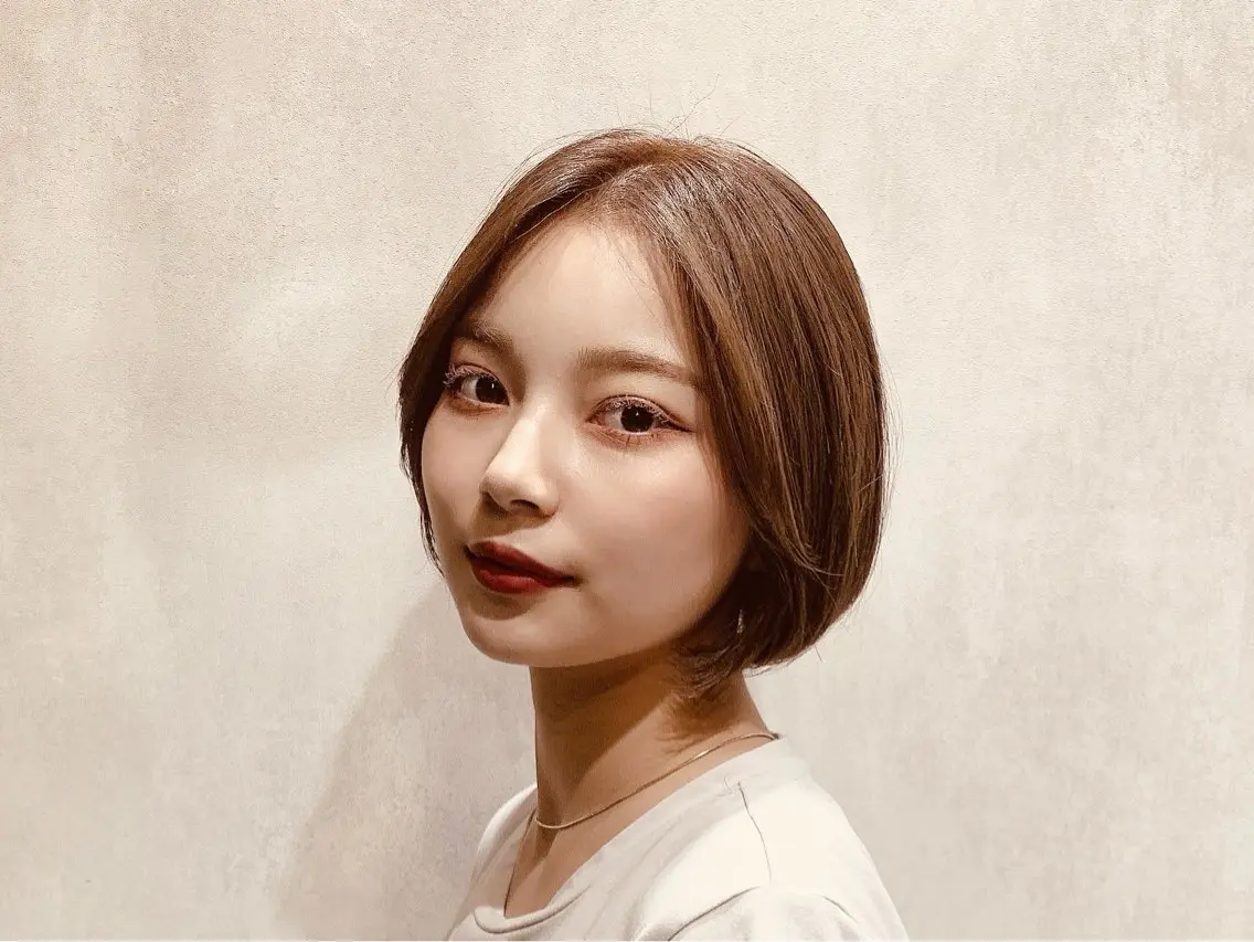 ショート カラー 馬場 彩のヘアスタイル