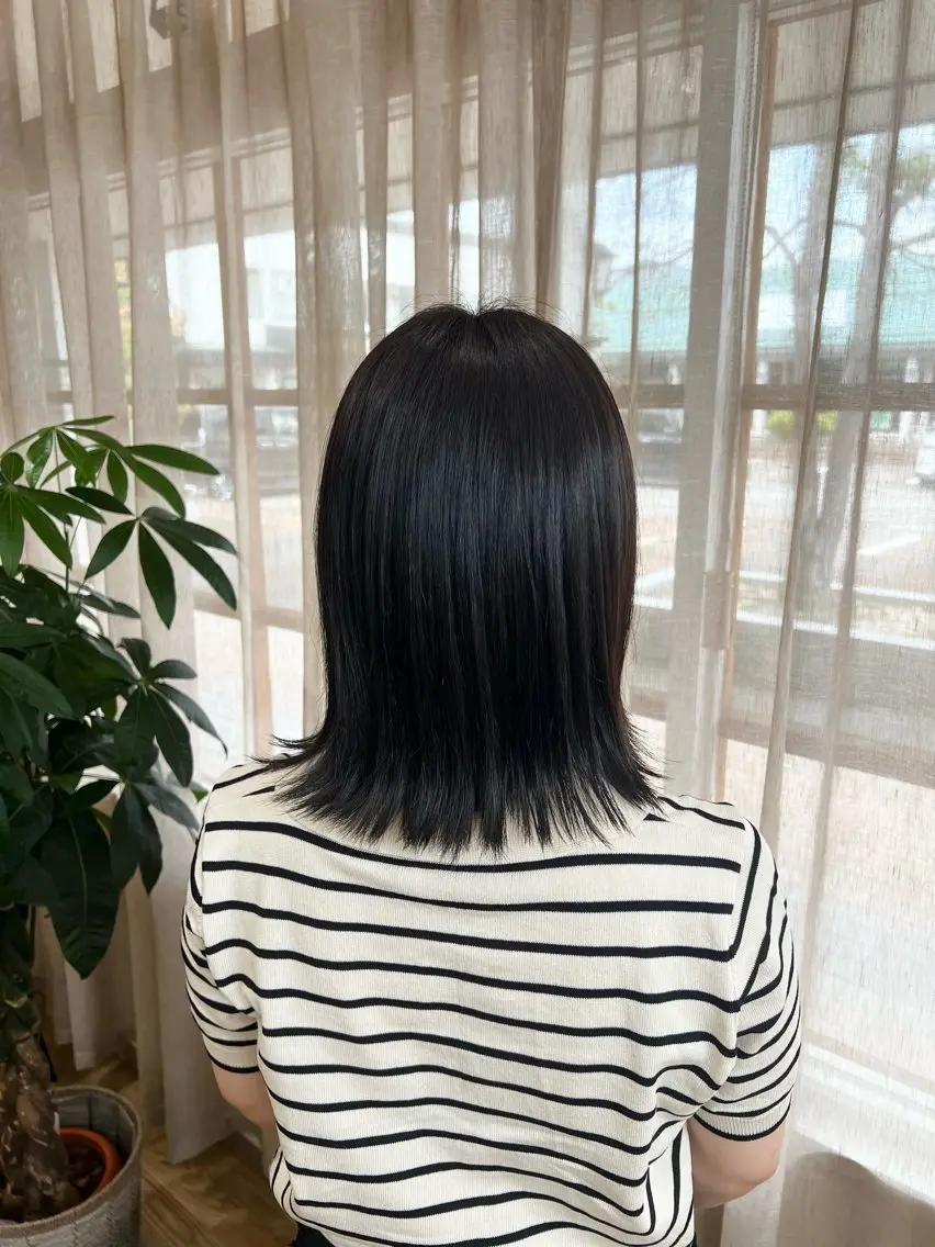 ミディアム カラー 渡辺 リオのヘアスタイル