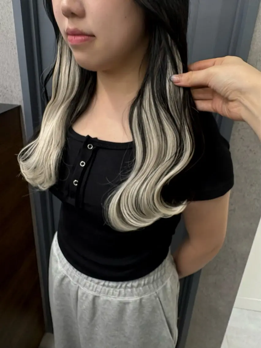 ロング カラー ブリーチ ブリーチなしカラー エクステ ヘアカラー トリートメント エクステ ENA💗NEXT /ハイトーンエクステのヘアスタイル
