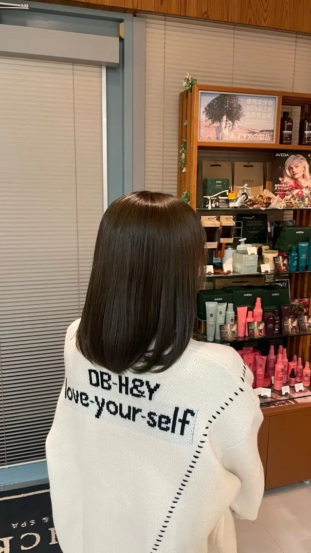ミディアム カラー ベージュカラー ヘアカラー 児島 芽衣のヘアスタイル