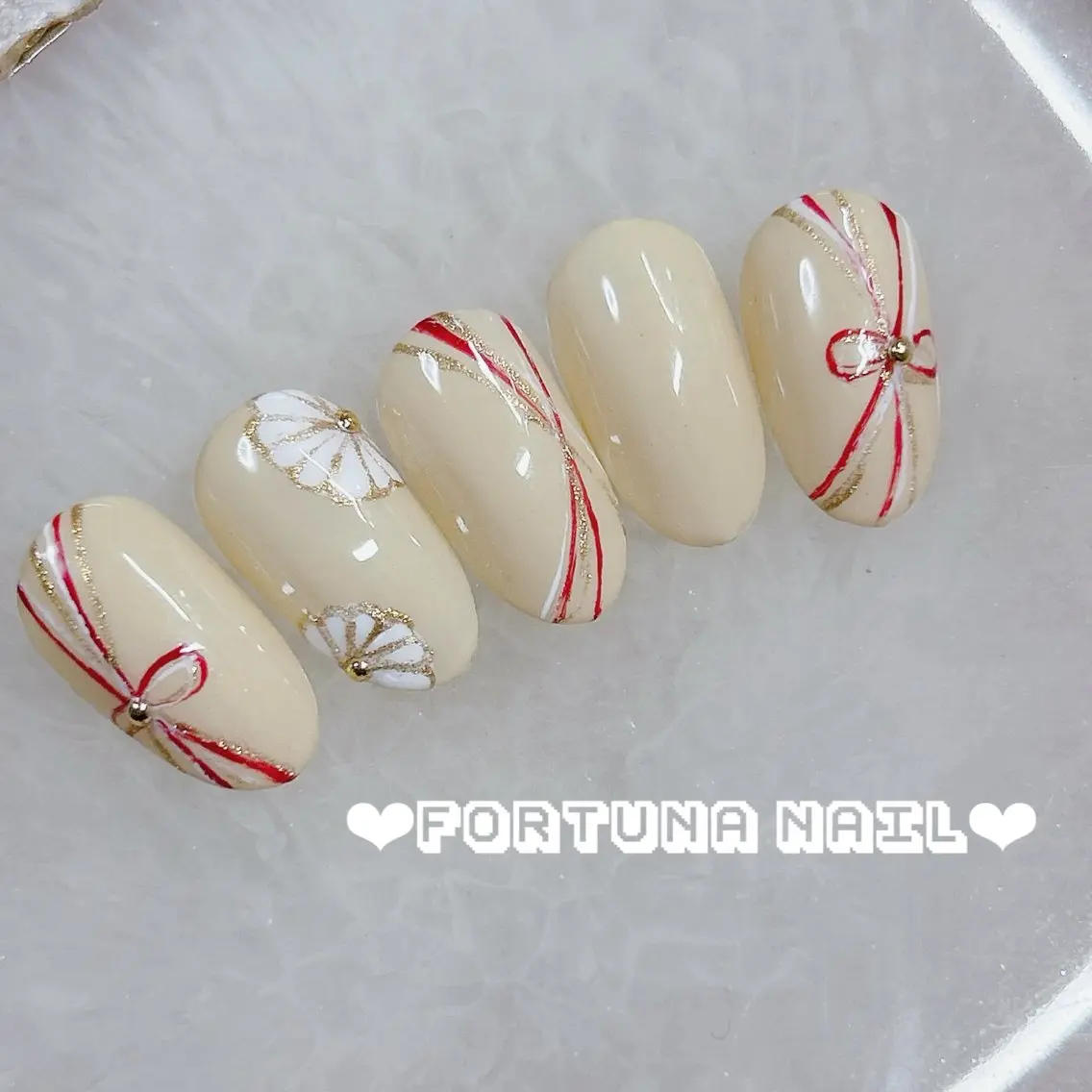 ネイル 成人式 韓国ネイル Nail •Head スパFortunaのネイルデザイン