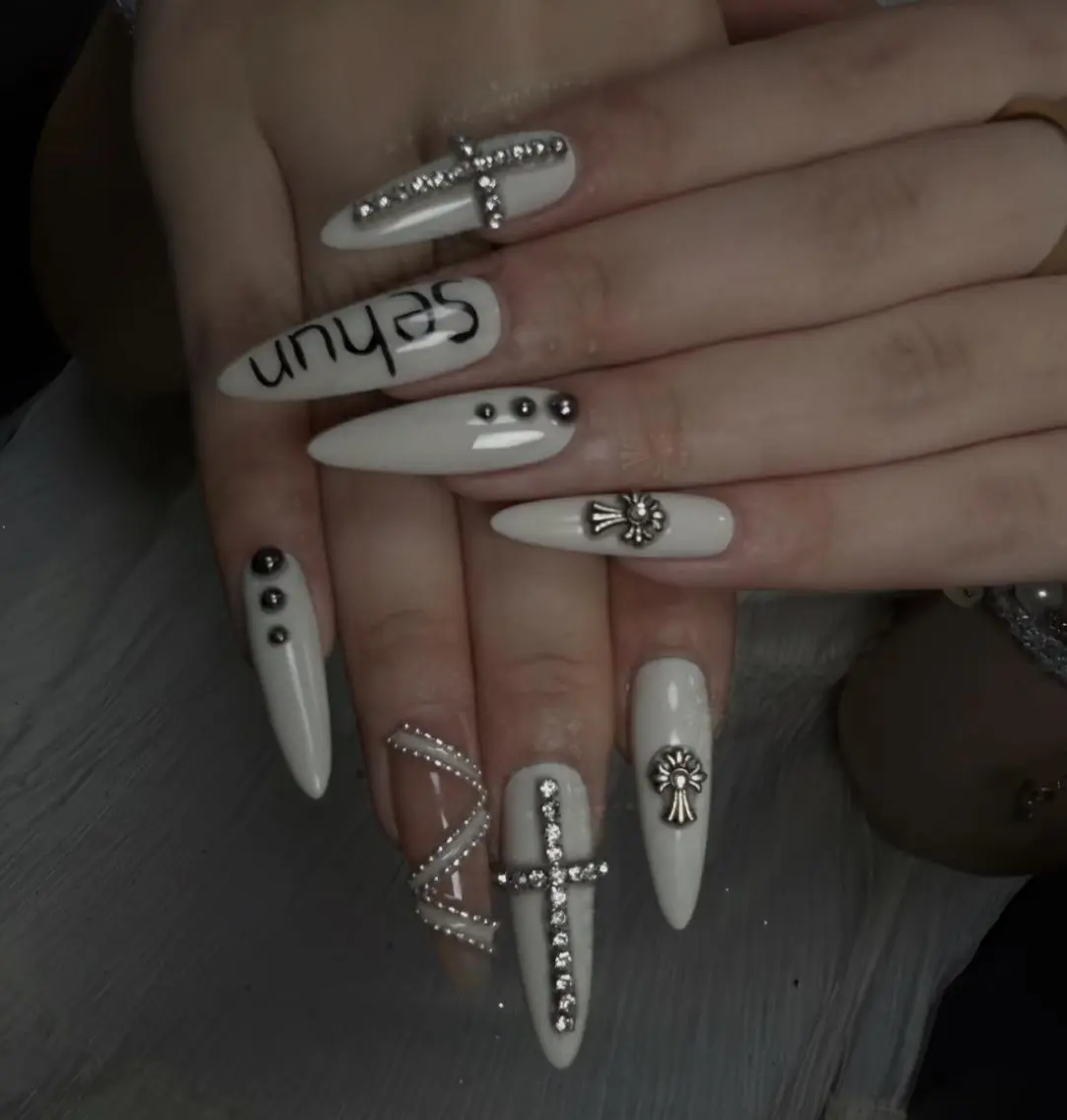 ネイル ハンドネイル 🎀 UU_nailのネイルデザイン