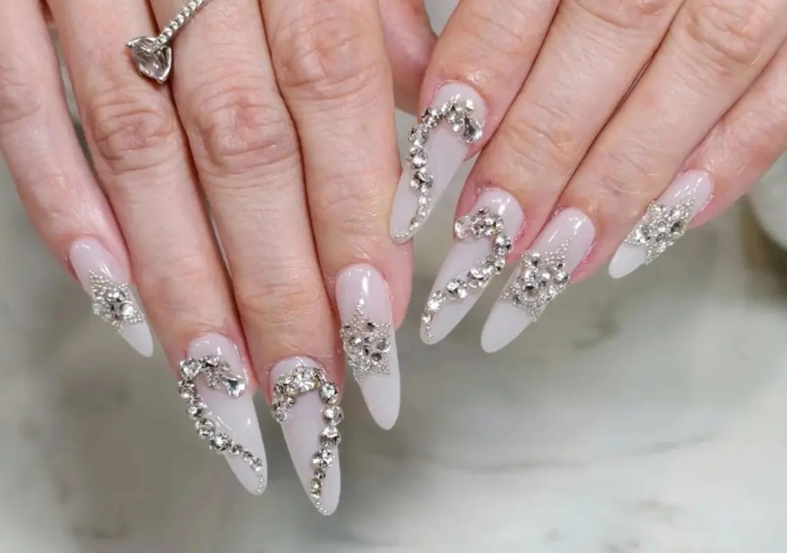 ネイル ハンドネイル 🎀 Ayaka_nailのネイルデザイン