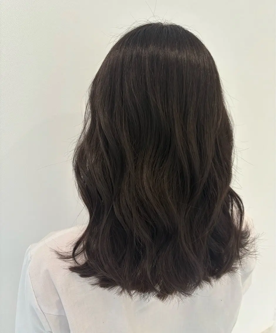 セミロング moi Blanc/ Aoyagiのヘアスタイル