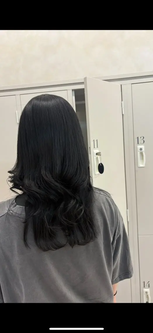 カラー 落合 真実のヘアスタイル