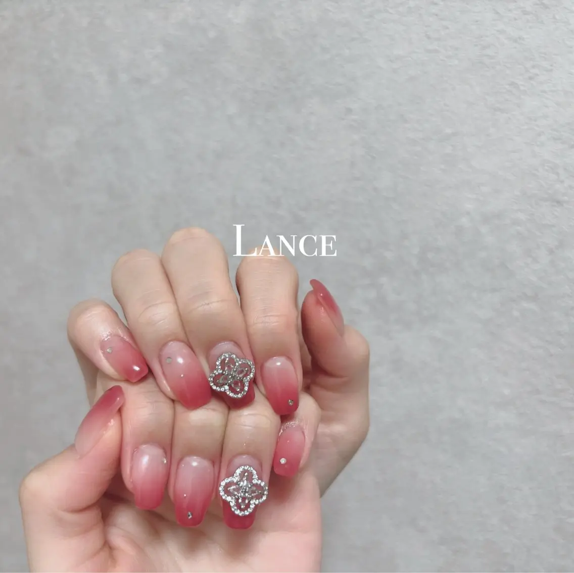 ネイル オーロラネイル フットネイル フレンチネイル キラキラネイル 韓国ネイル Lance nailのネイルデザイン