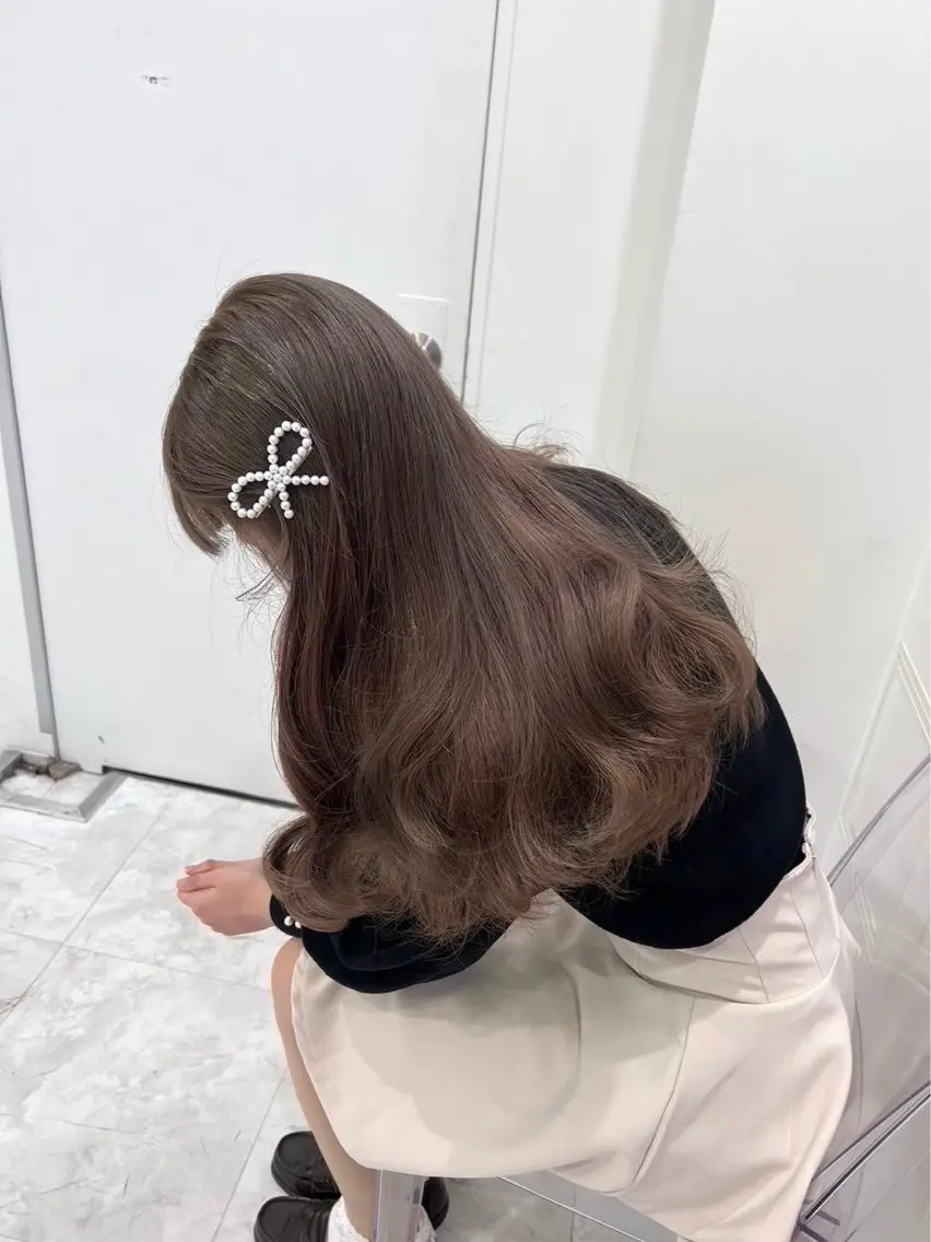 セミロング カラー ヘアカラー トリートメント ヘッドスパ ヘアセット ❄最強かわいいカラー ❄️MINA❄️のヘアスタイル