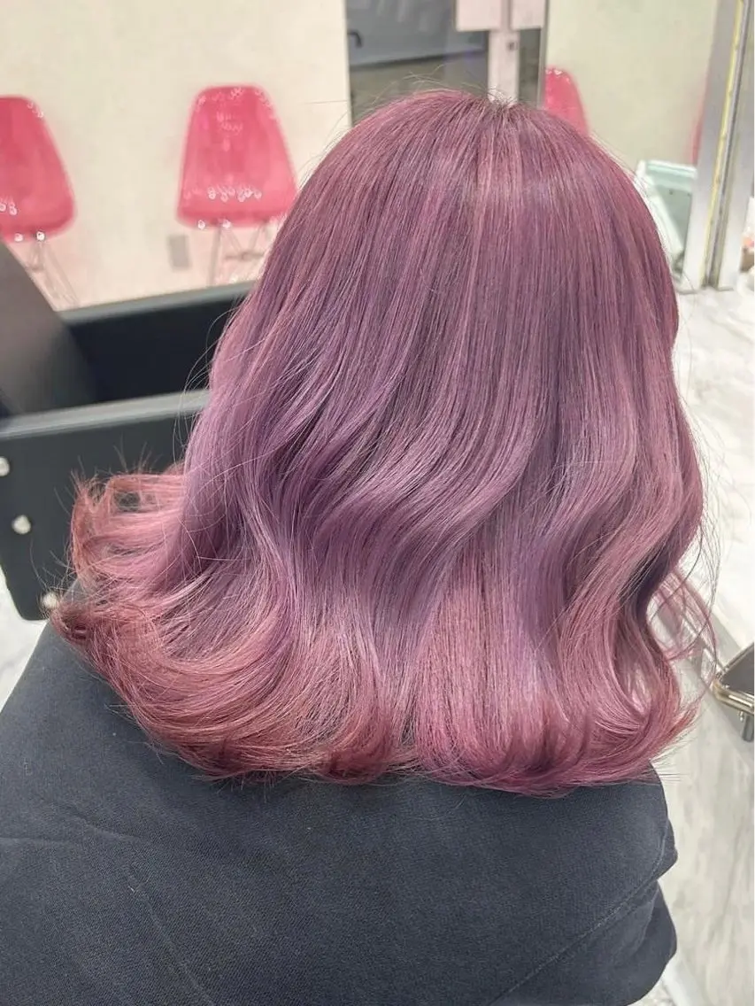 ミディアム カラー ヘアアレンジ ヘアカラー トリートメント ヘアセット ハイトーン/透明感/ レイヤー/かずや🦁のヘアスタイル