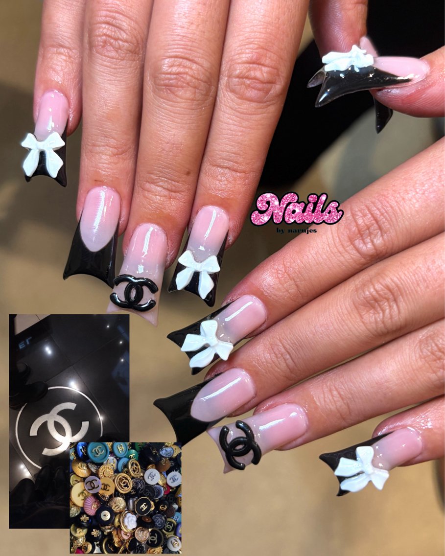 ロング長さだし💅フレンチの写真