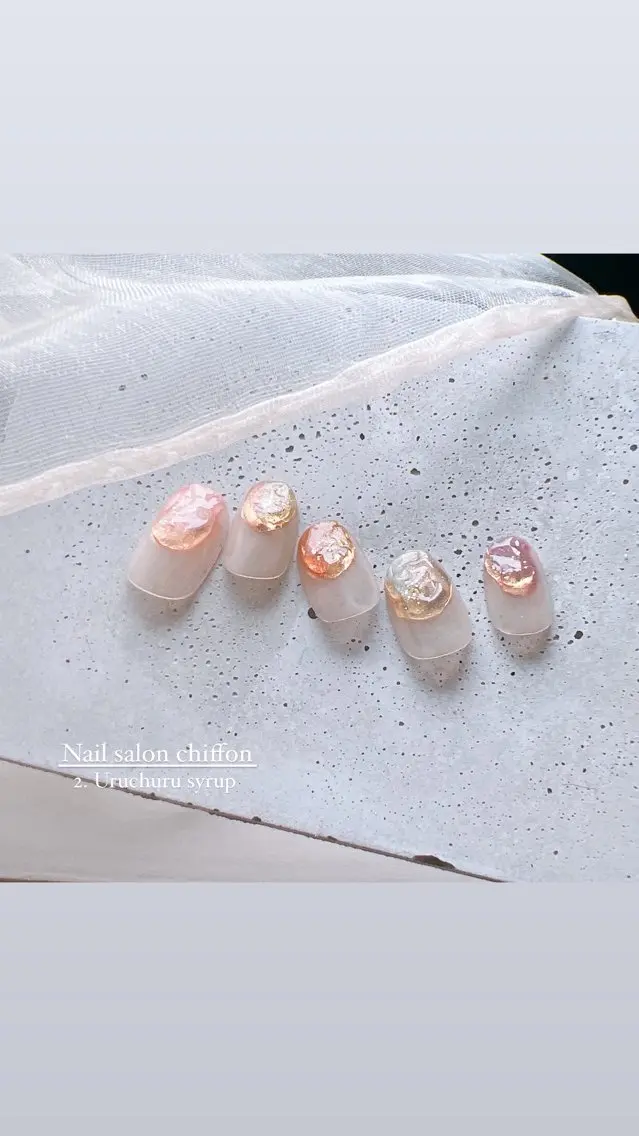 ネイル グリーン 氷ネイル・うるうるネイル ラメ(グリッター) マグネットネイル Nail salon Chiffonのネイルデザイン