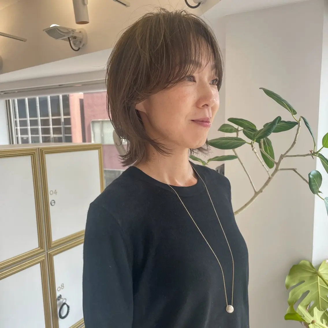 ミディアム カラー ベージュカラー オリーブベージュ くびれヘア レイヤーカット カット ヘアカラー 似合わせヘア🤍 面田法子のヘアスタイル