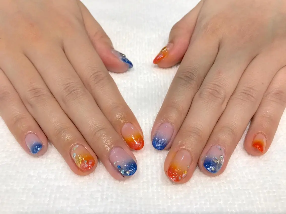 ネイル グラデーション 夏ネイル NARUMI HYODOのネイルデザイン
