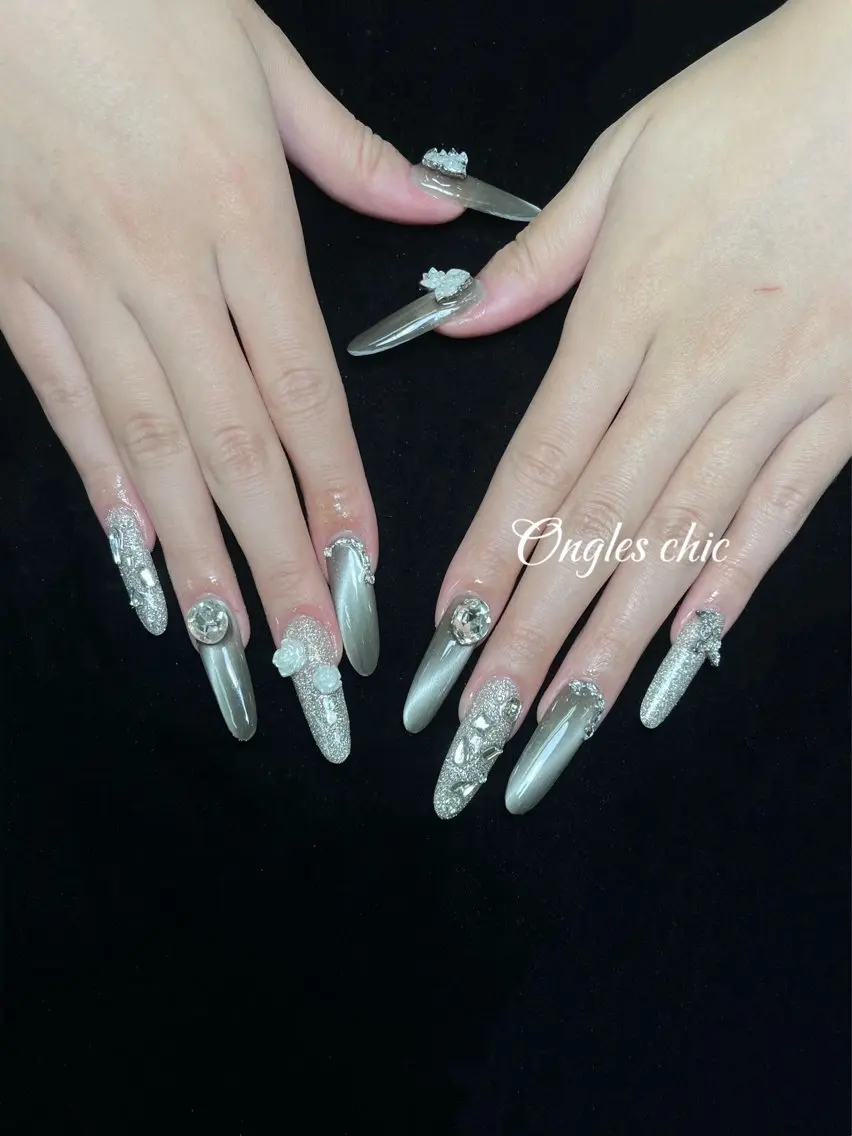 ネイル ハンドネイル ongles chicのネイルデザイン