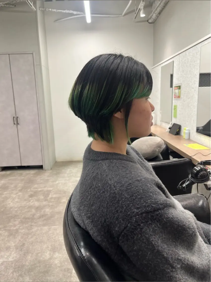 ショート ショートヘア ウルフカット 🍓艶髪/艶カラー しんたに🌈のヘアスタイル