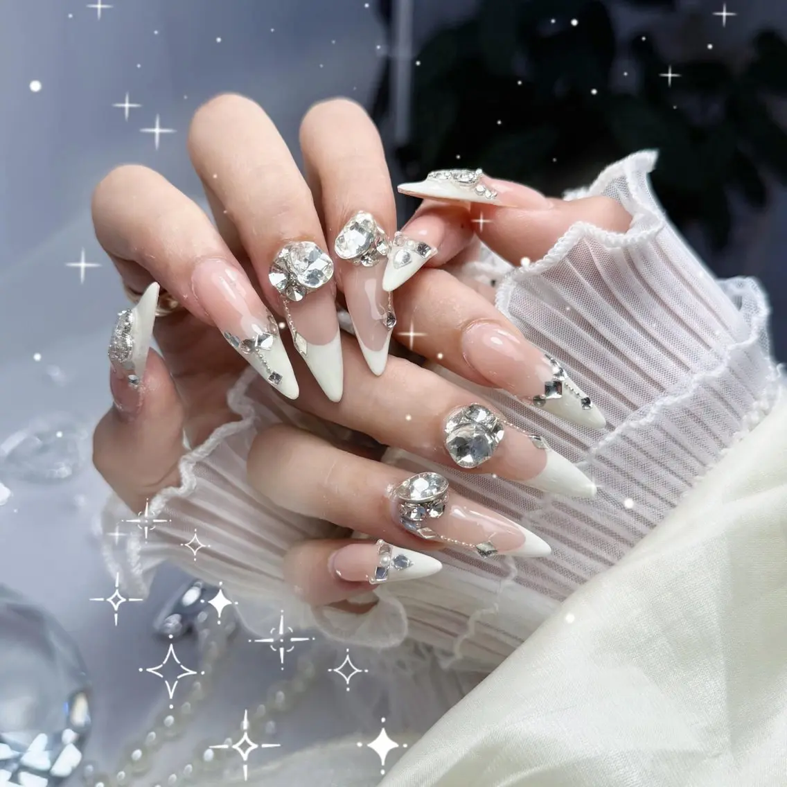 ネイル ロングネイル マグネットネイル ワンホンネイル ハンドネイル Luna Mikaのネイルデザイン