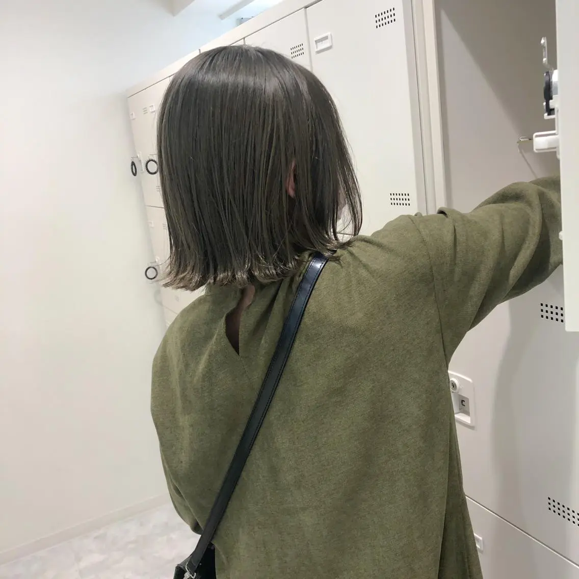 ミディアム カラー パーマ ヘアアレンジ メンズ ベージュカラー オリーブベージュ kenta GATTACAのヘアスタイル