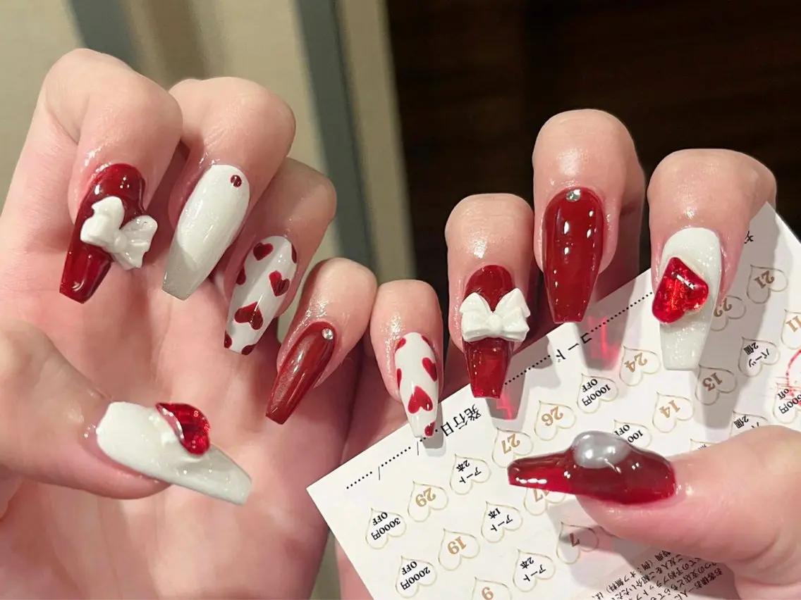 ネイル ハンドネイル ハンドケア Nova Nail Nambaのネイルデザイン