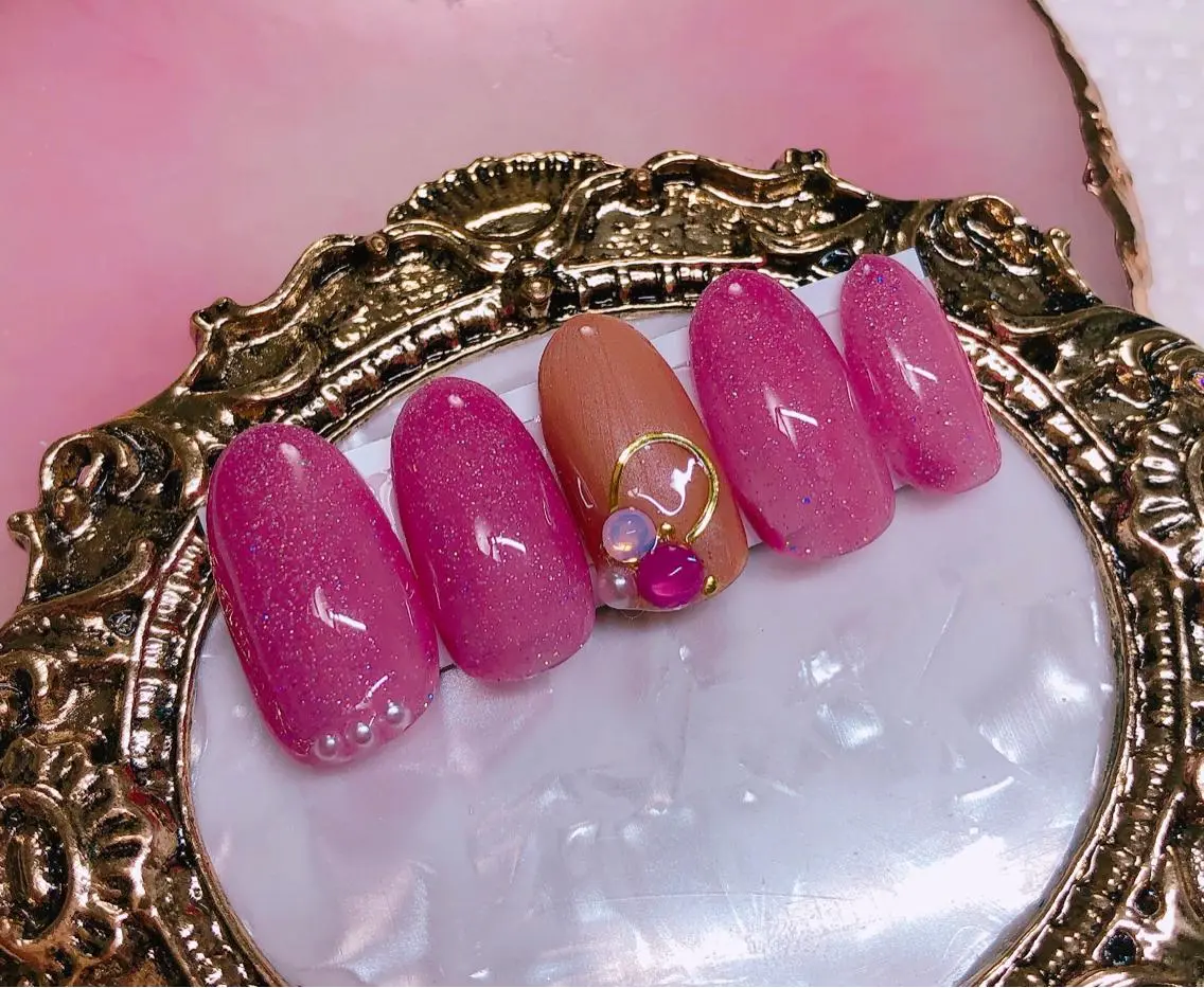 ネイル ハンドネイル CROWN プライベートサロンのネイルデザイン