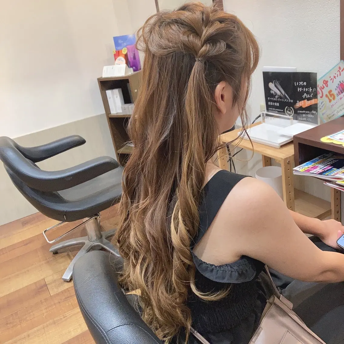 ヘアアレンジ MOLLA ✂️辻桃加のヘアスタイル