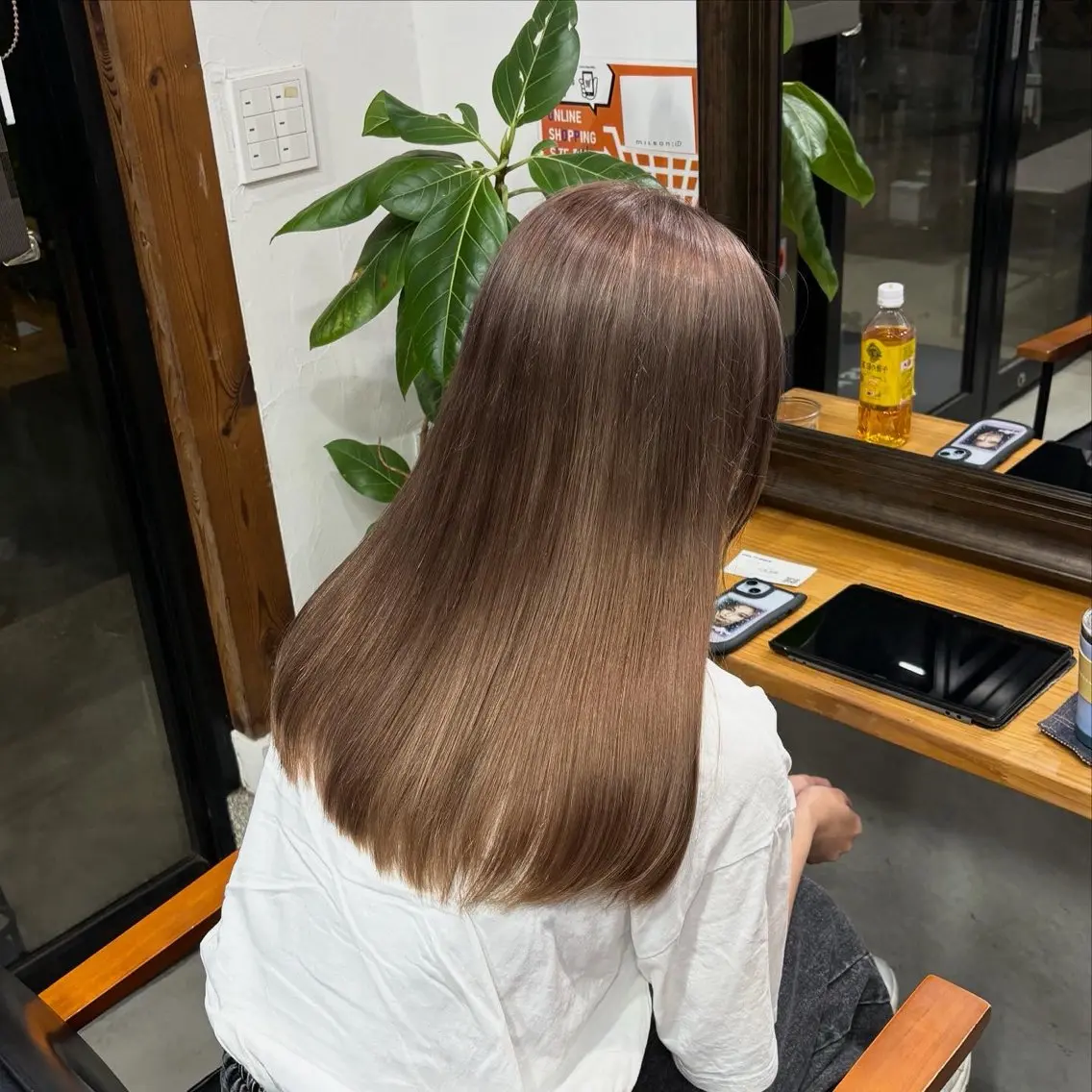 ミディアム まろやかなベージュ 小池春樹のヘアスタイル