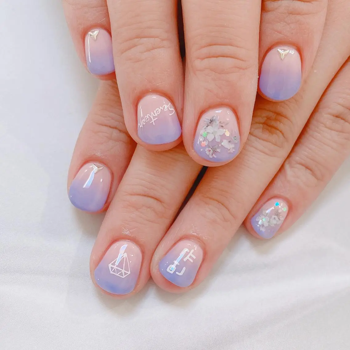 ネイル nail salon iroatsumeのネイルデザイン