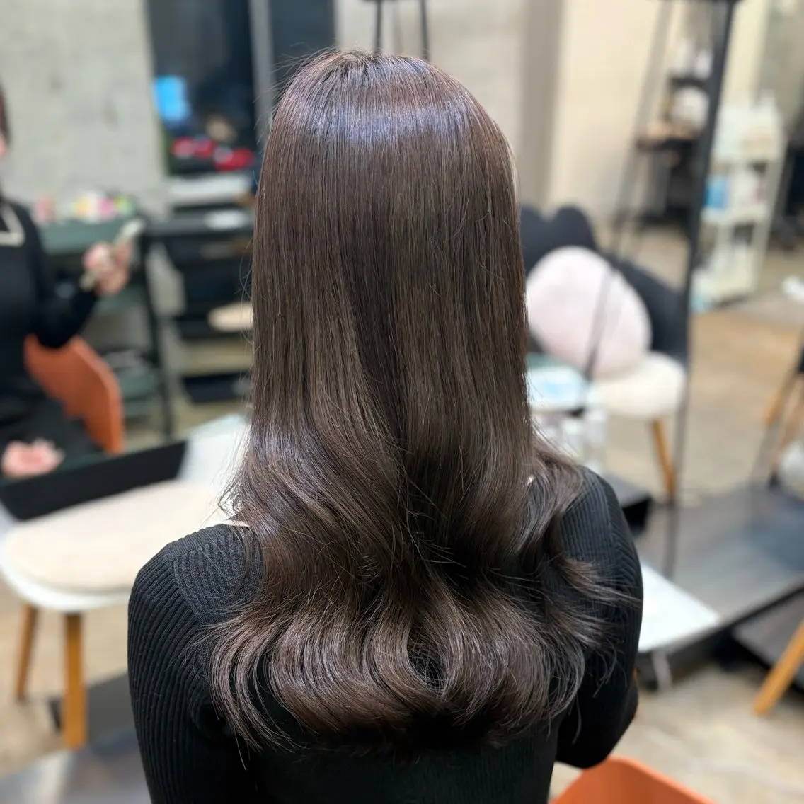 セミロング トリートメント ヘアカラー トリートメント 透明感カラー/赤み消 しカラー/もものヘアスタイル