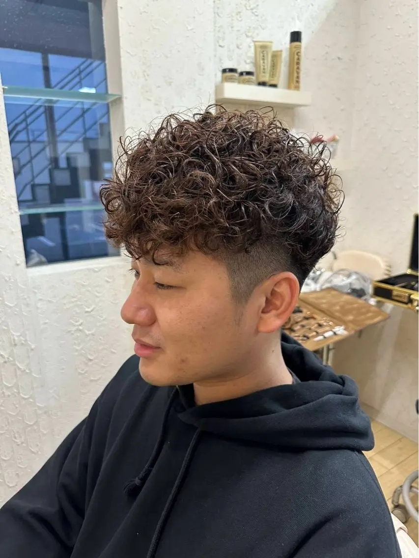 パーマ メンズ スペインカール カット パーマ 🌻リンクスハート 島岡 茉生🌻🌼のヘアスタイル