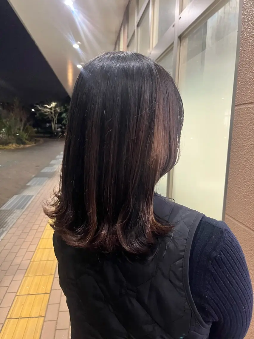 ミディアム くびれヘア 外ハネヘア 加藤 奈菜のヘアスタイル
