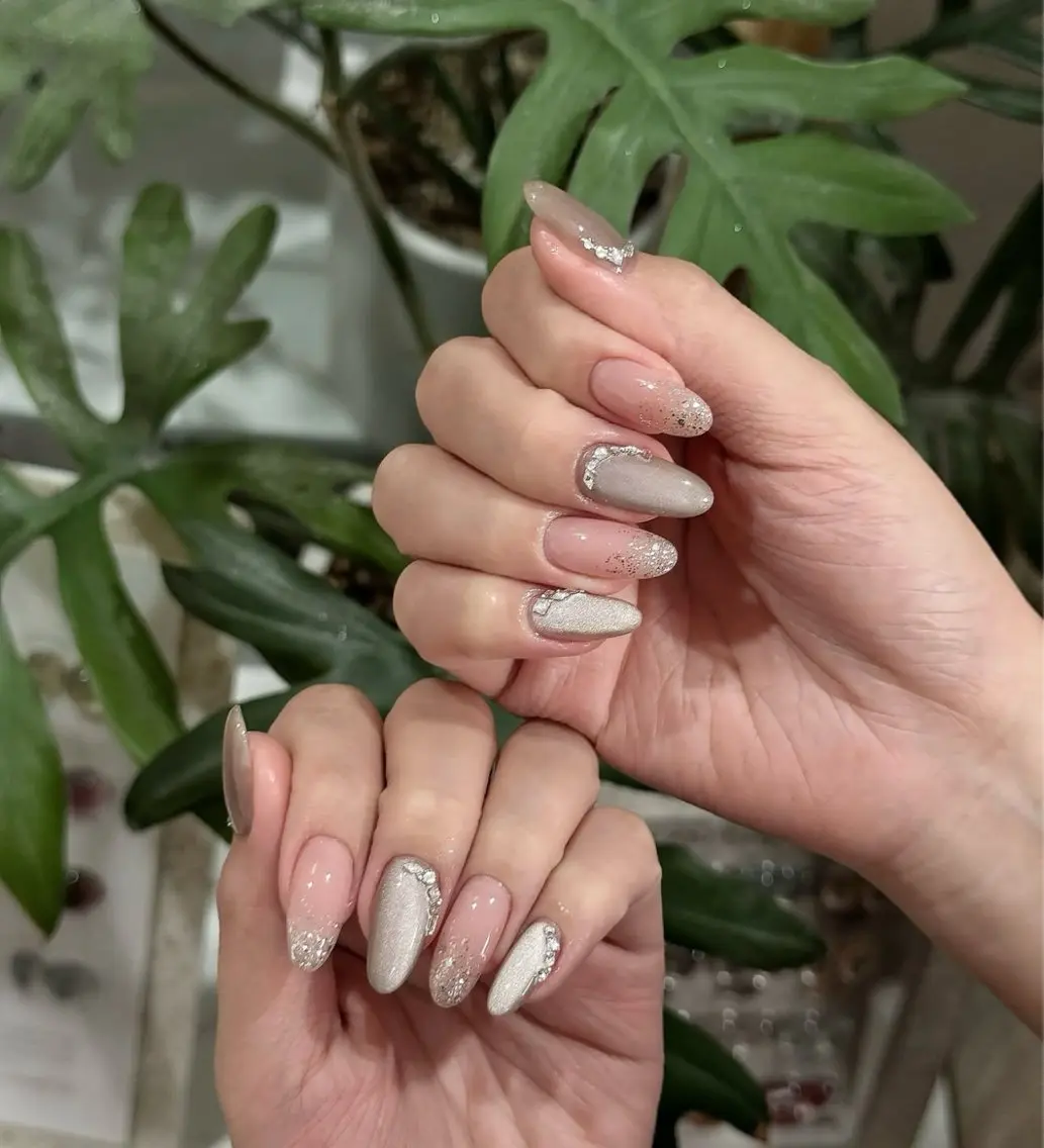 ネイル アートネイル オーロラネイル ブルー チークネイル フットネイル ハンドネイル NAILS168 新大久保店のネイルデザイン