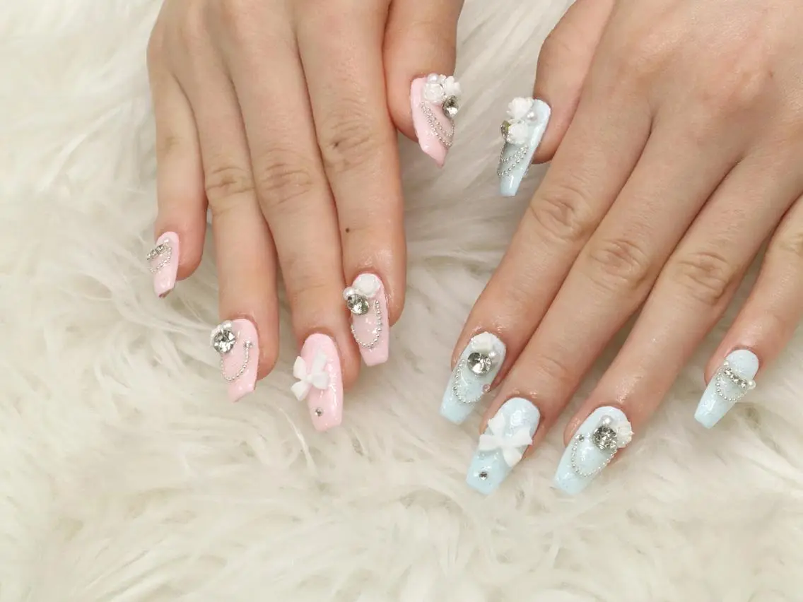 ネイル ❤️💛REBEST 京橋 nailのネイルデザイン