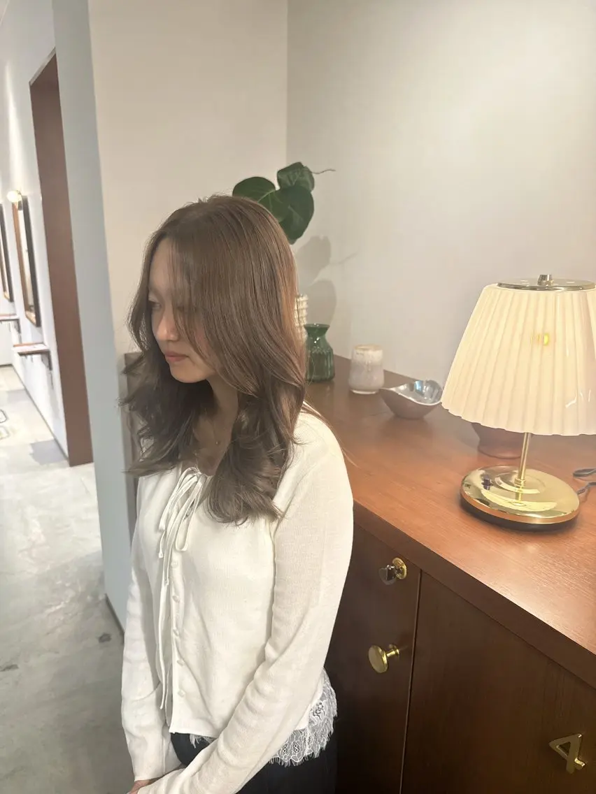 カラー ベージュカラー 透明感カラー モカベージュ ヘアカラー qualia かとうたいがのヘアスタイル