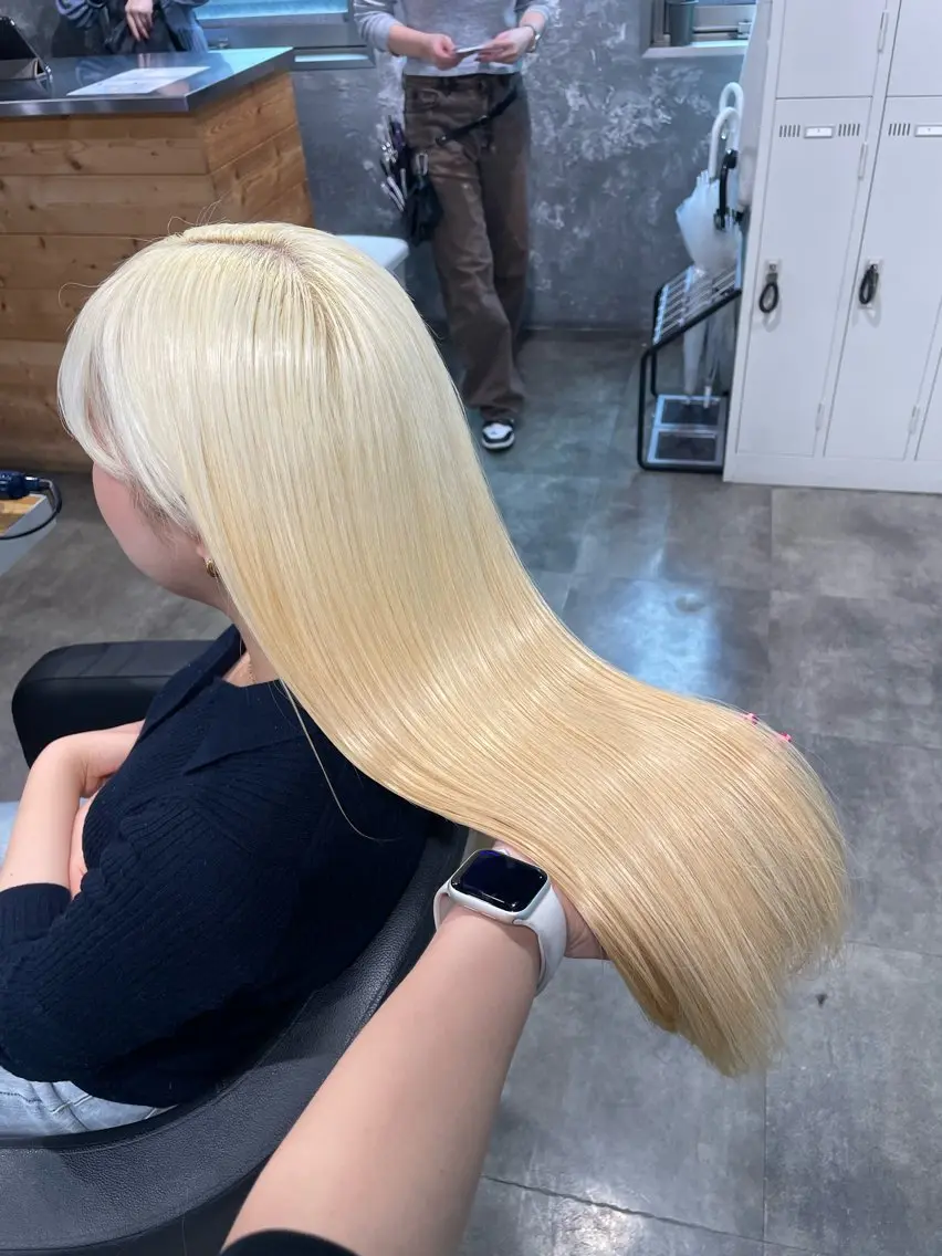ロング カラー ヘアカラー トリートメント ハイトーン 横浜💞ミオのヘアスタイル