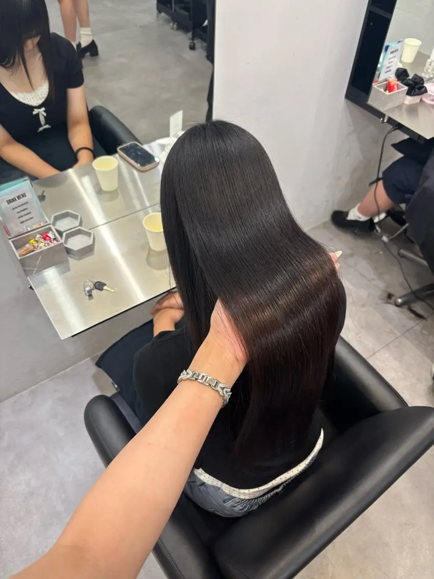 ロング 縮毛矯正 Core茶屋町 HINATAのヘアスタイル