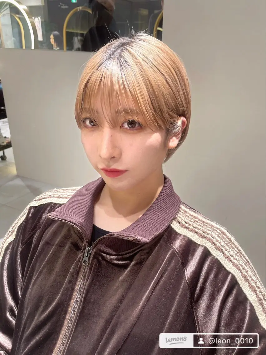 ショート カラー ハイトーンカラー ショートヘア ヘアカラー トリートメント Aster 店長 れおんのヘアスタイル
