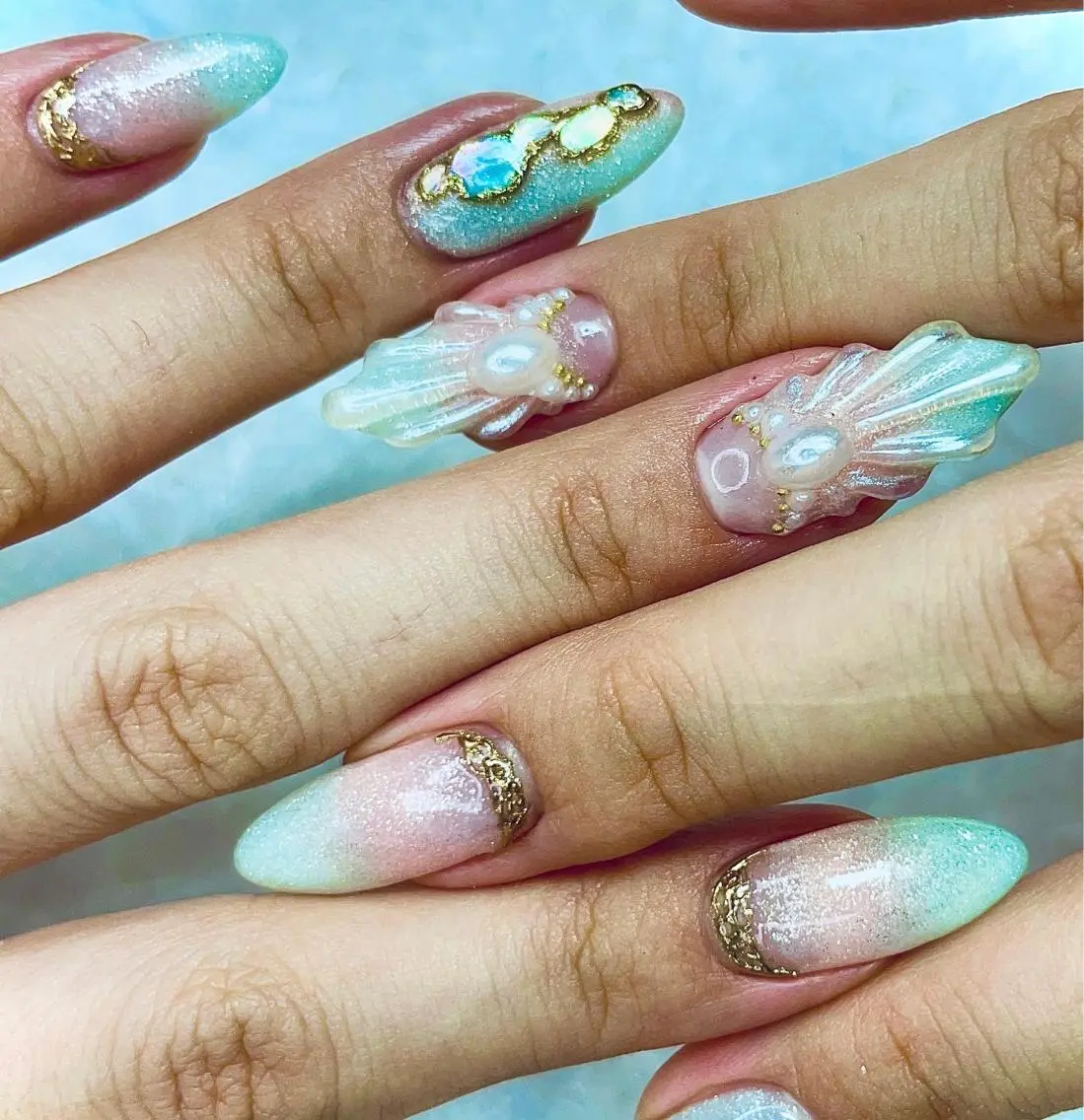 ネイル グラデーション グリーン ピンク beauty salonM&Iのネイルデザイン