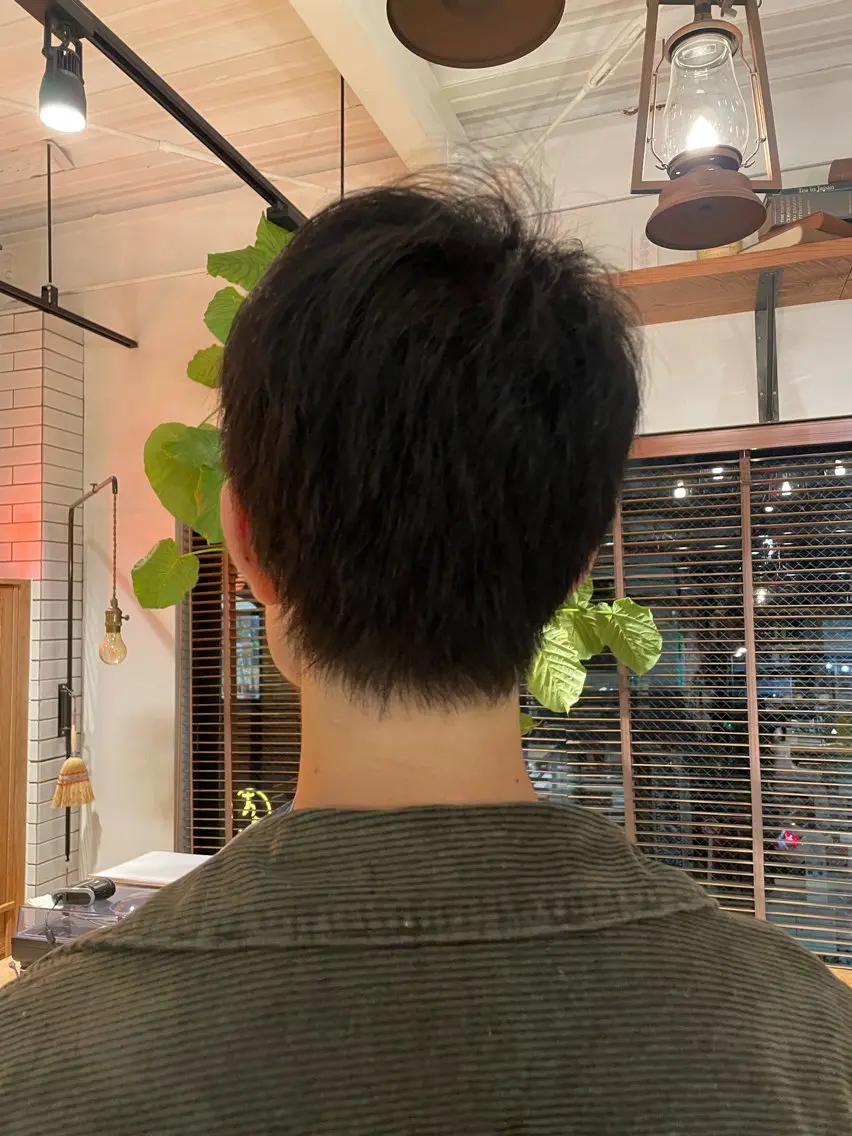 メンズ マッシュ 刈り上げ TETOTE三宮 ioriのヘアスタイル