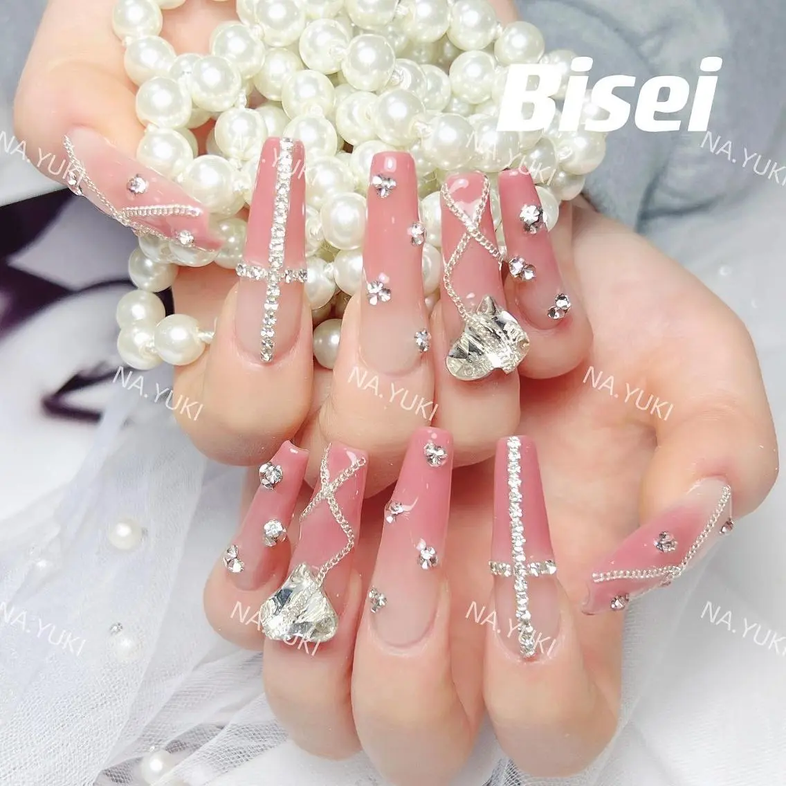 ネイル ハンドネイル ハンドケア ナユキNA.YUKI 新宿店のネイルデザイン
