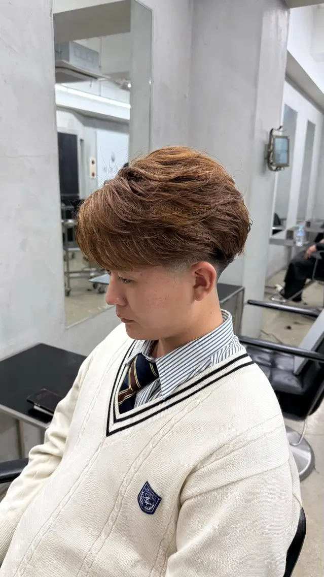 カラー メンズ 田中 辰弥のヘアスタイル