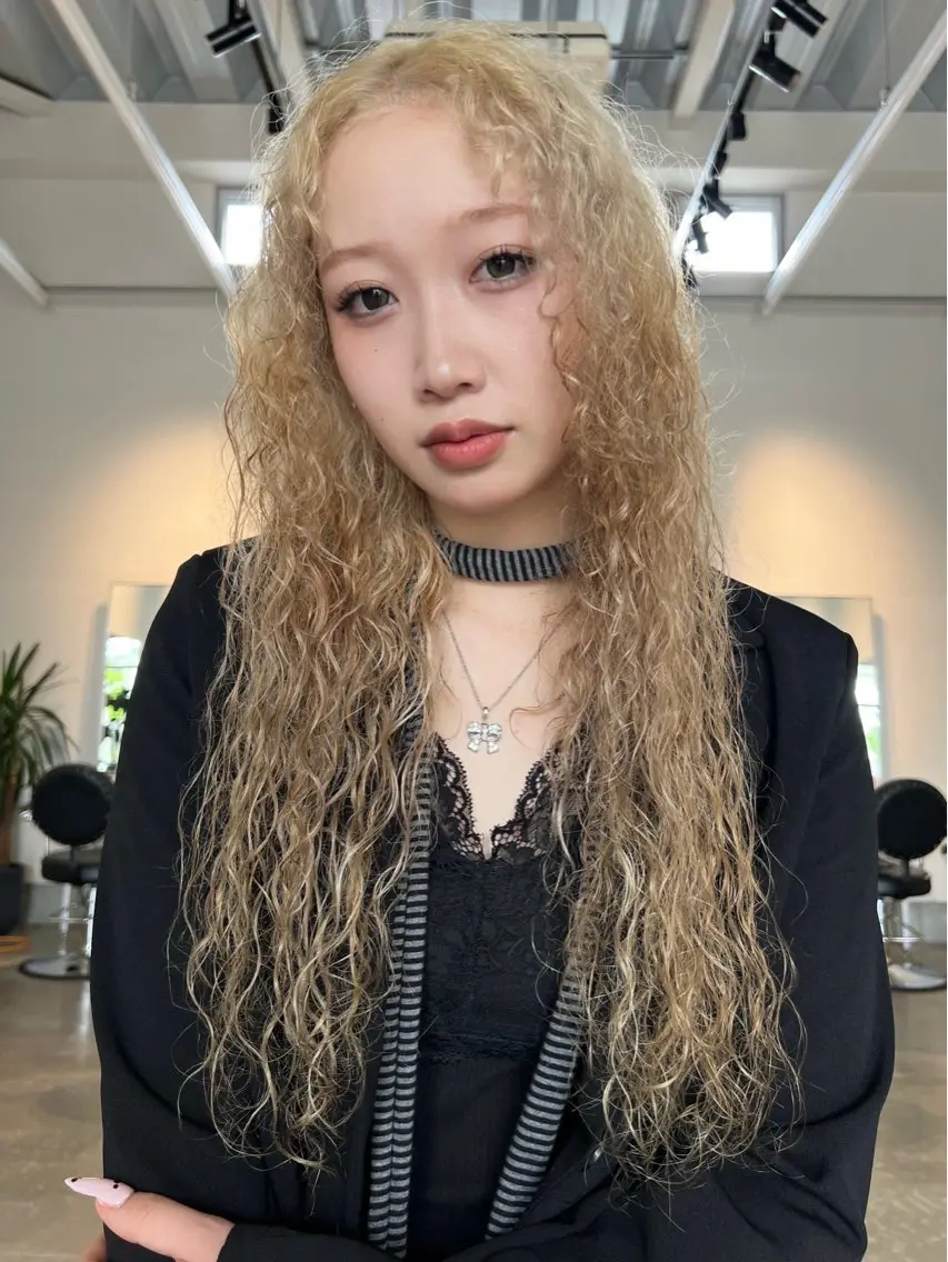 『17:00以降限定価格⭐️』ケアブリーチダブルカラー＋プレミアムトリートメントの写真